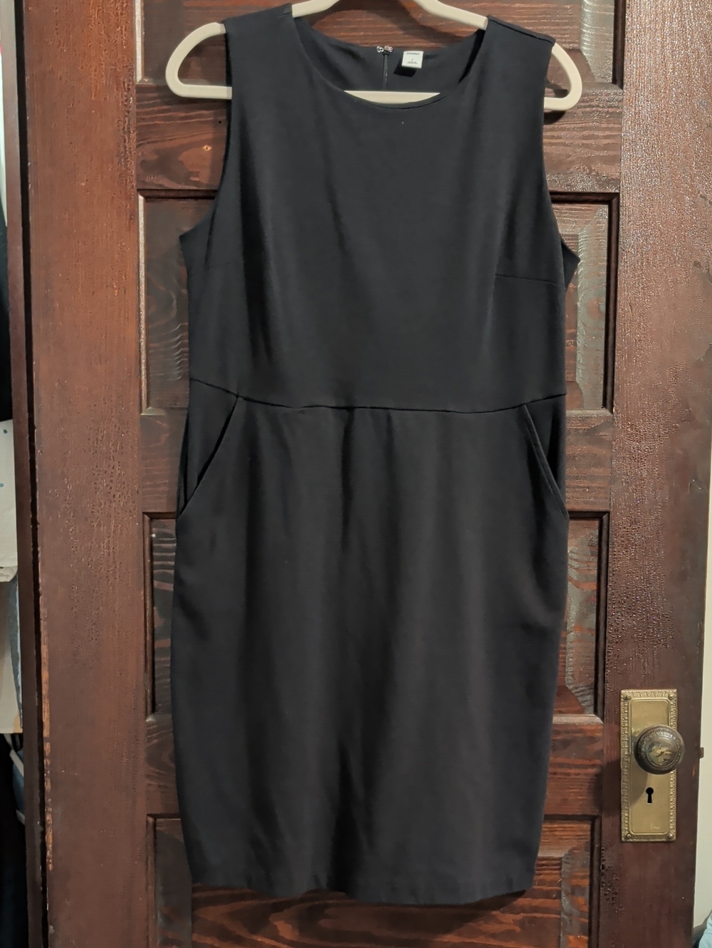 Old Navy Black Sleeveless Midi Sheath Dress